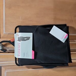 Destination Maternity M 8/10 Black